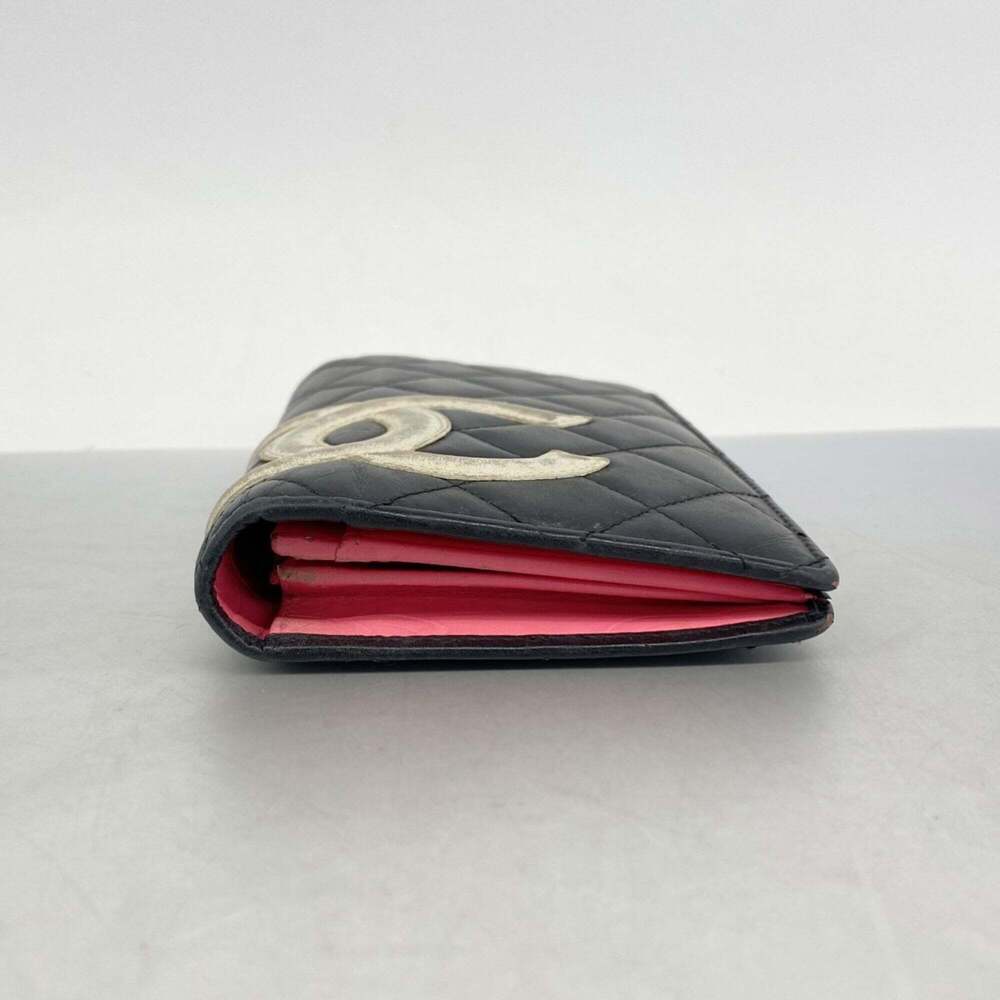 CHANEL Black Lambskin Leather Wallet - Picture 2 of 10